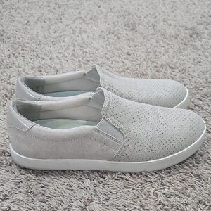Women's Light Tan Slip-On Shoes